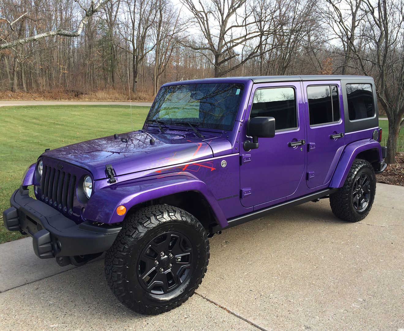 toy purple jeep